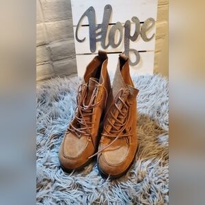 Super Cutie Sam Edelman suede circus botties